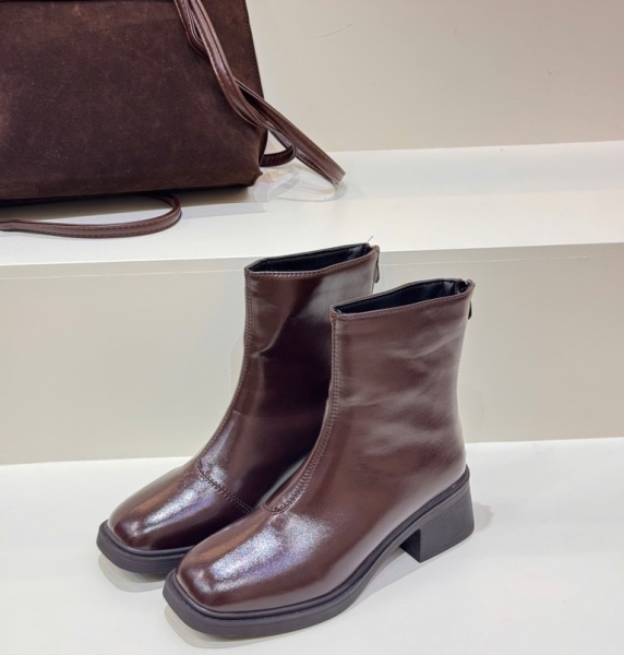 CV11- Boot Cổ Vừa June