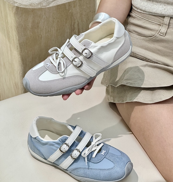Tt23 - Giày thể thao Coral Shoes