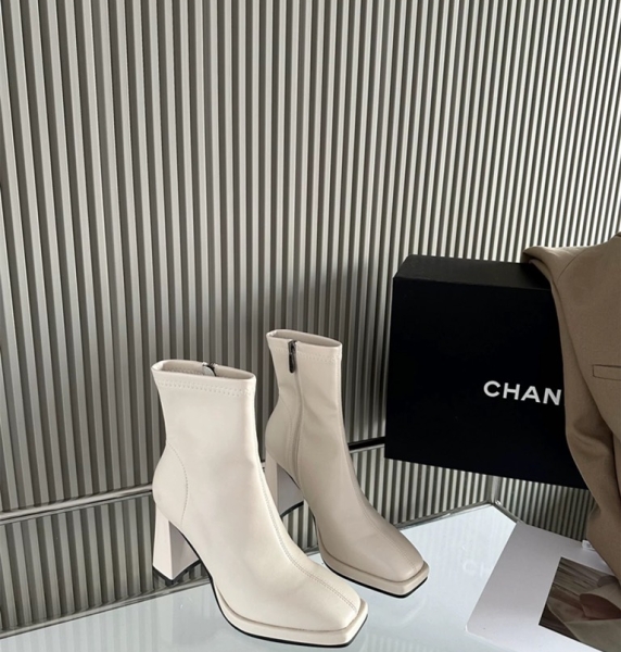 KQ25-Boot cổ vừa cao cấp Gina