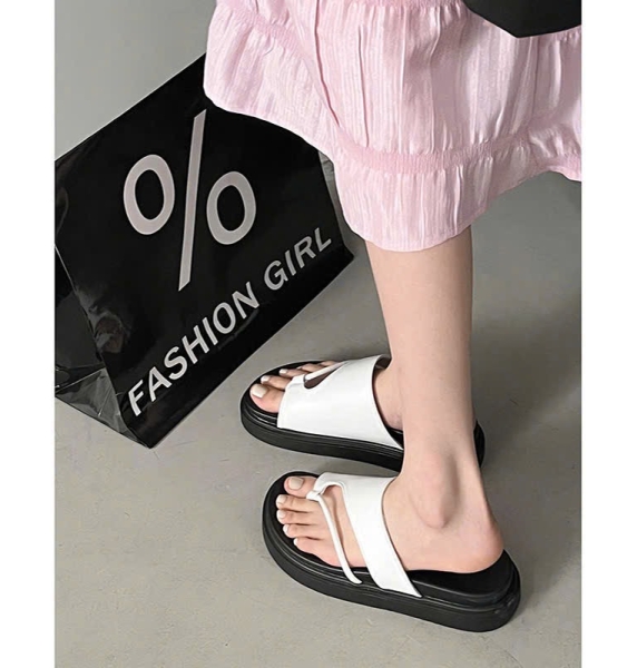 SS03-Dép xỏ ngón RM