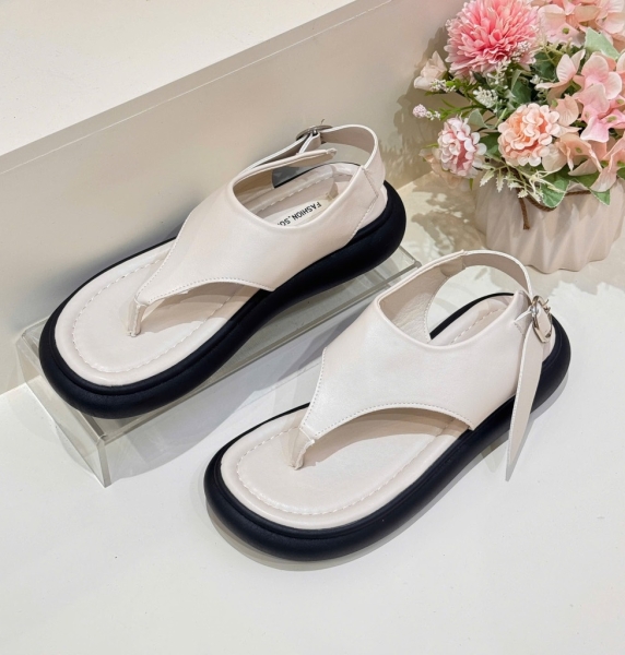 SS07 - Dép Xỏ Ngón Kylie