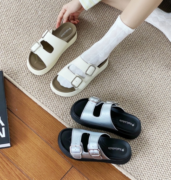 SS08-Dép 2 quai Sara