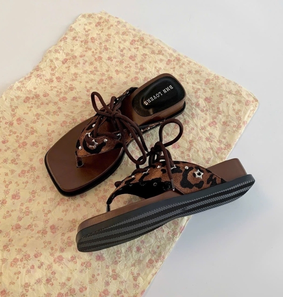 SS13-Dép xỏ ngón Fallon