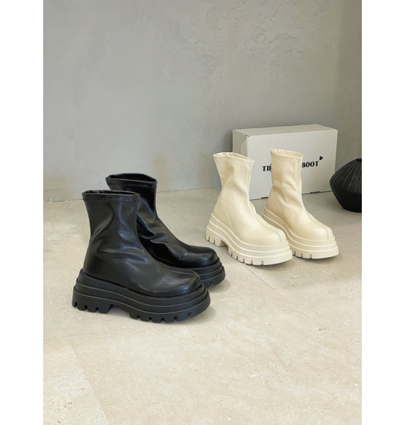 CV05-Boot cổ vừa trơn VIO