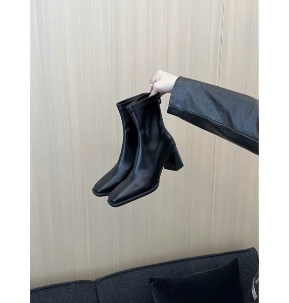 KQ15-Boot cổ vừa ROSE